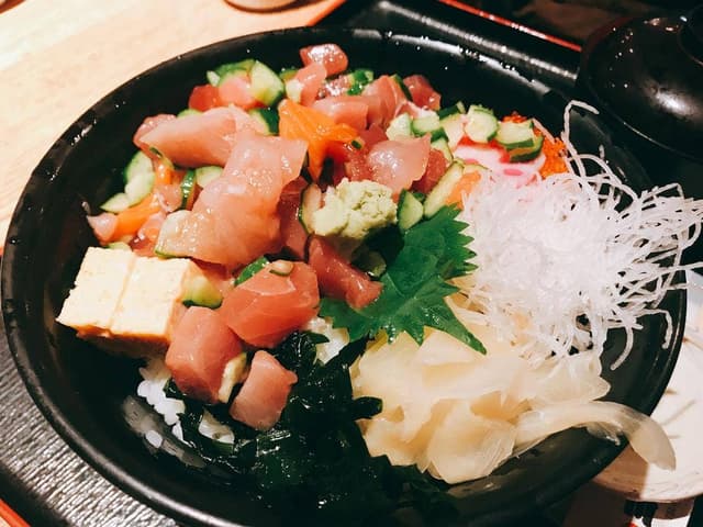 魚の三是 新宿西口大ガード店 - サブ画像3