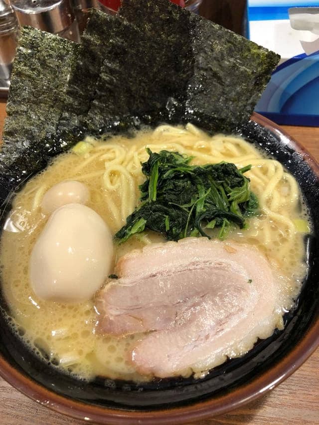 横浜家系ラーメン 極楽家 日ノ出町店 - サブ画像2