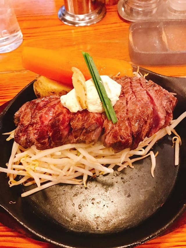 ビフテキ屋 うえすたん 空港店 - サブ画像2