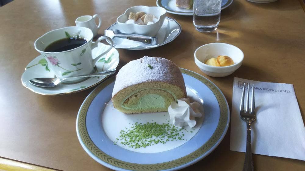 レストラン・ラウンジ 扇滝