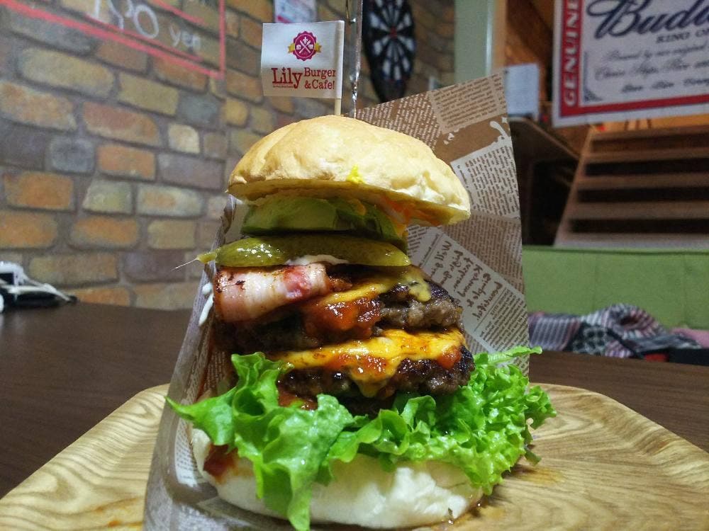 Lily Burger&Cafe