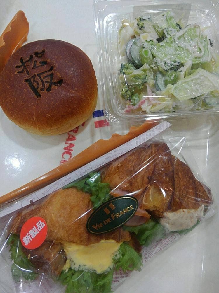 VIE DE FRANCE 松阪店