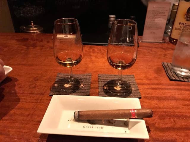 Soh’s BAR 新富良野プリンスホテル - サブ画像1