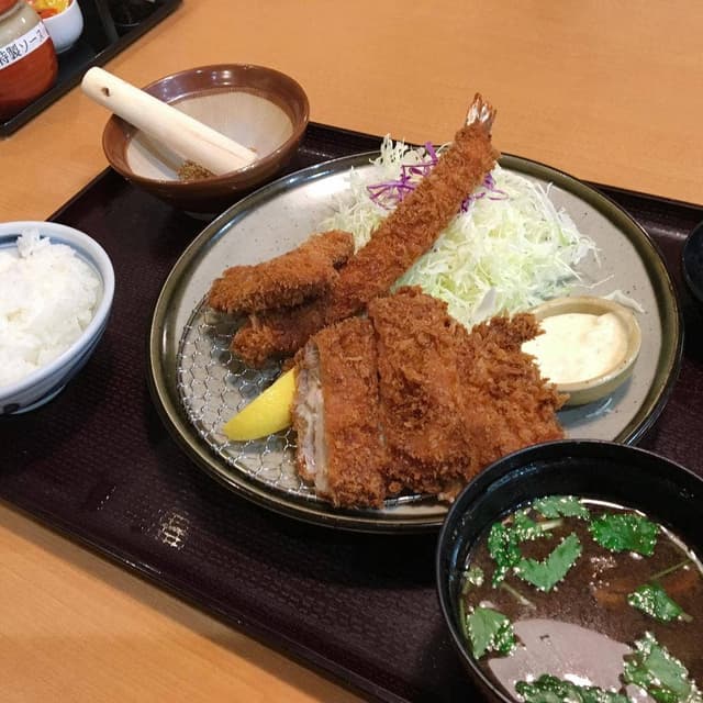 かつ満 生駒西白庭台店 - サブ画像3