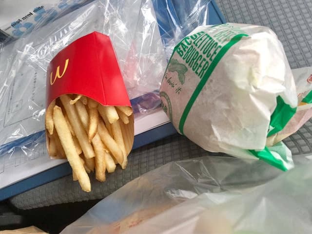マクドナルド 川越木野目店 - サブ画像1