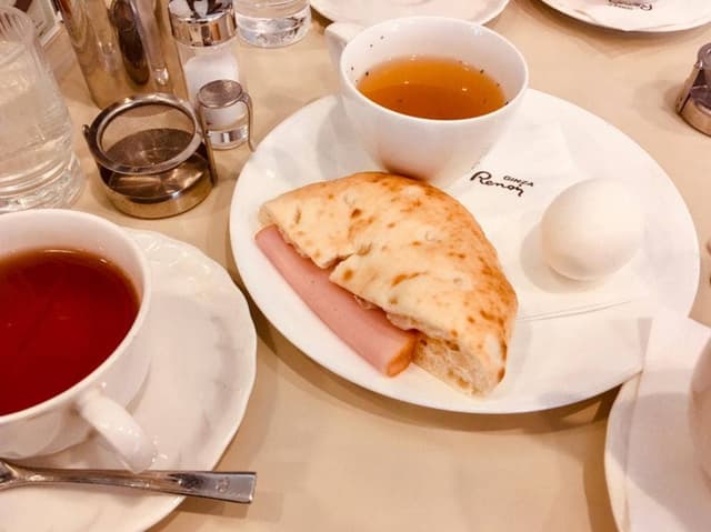 喫茶室ルノアール 新宿TOHOシネマズ前店 - サブ画像1