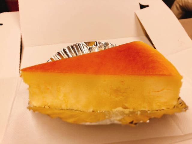 チーズケーキのチロル 大通店 - サブ画像1