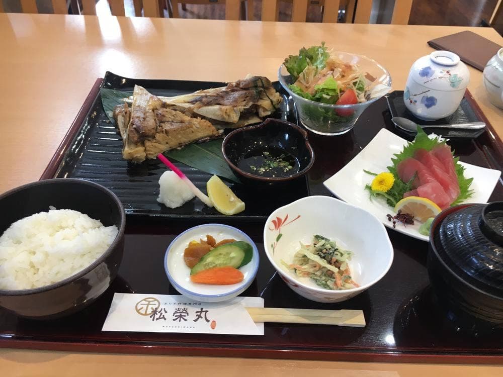 まぐろの館 松榮丸食堂