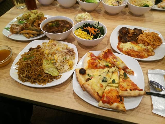 神戸クック ワールドビュッフェ 伊勢崎店 - サブ画像1