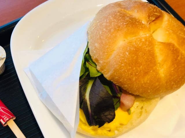 カフェ・ベローチェ 秋葉原駅前広場店 - サブ画像1