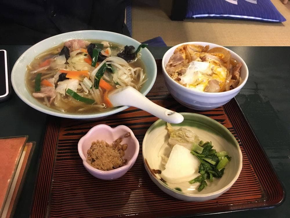 志な乃屋