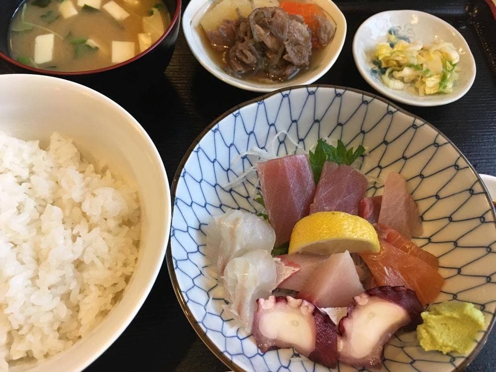 四季 魚八