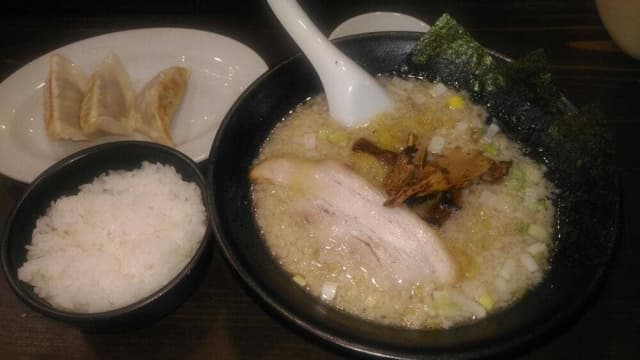 岩本屋 敦賀木崎店 - サブ画像2