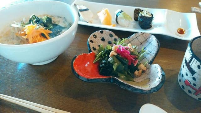 コリーヌ ドゥ タラ - サブ画像1