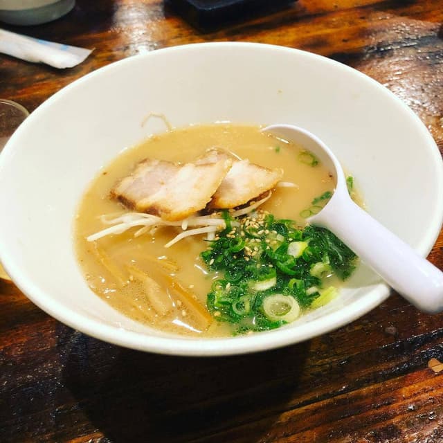ほんまもん 和歌山ラーメン めん盛屋 八両 白浜新地店 - サブ画像1