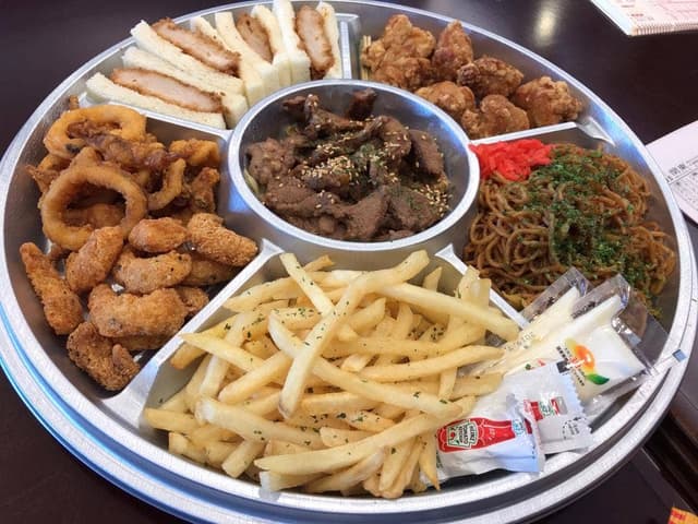 ライオン 札幌競馬場店 - サブ画像1