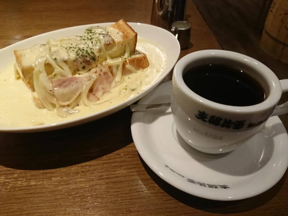 支留比亜 栄生店