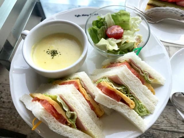 神戸珈琲物語 カフェ ポッシュファースト - サブ画像1