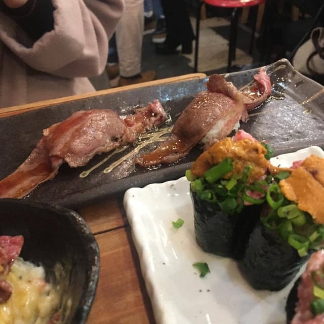 肉寿司 恵比寿横丁店 - サブ画像3