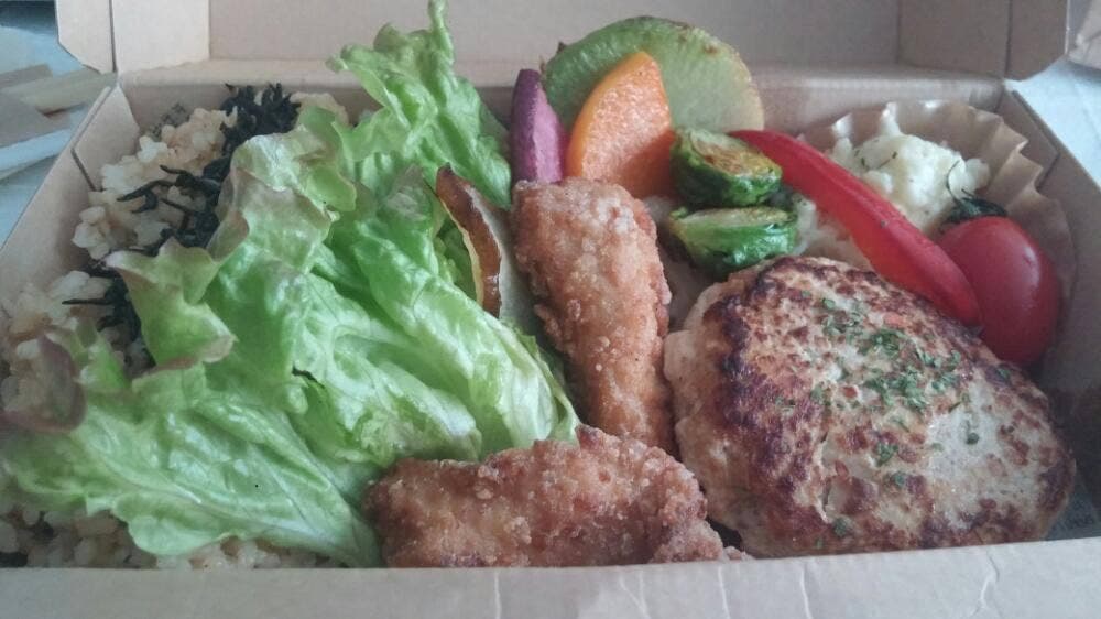 Raw style cafe Verita