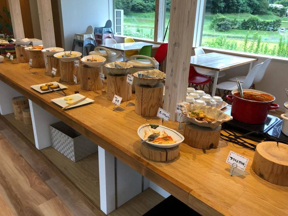 ビュッフェスタイル 農家バイキング ゆう