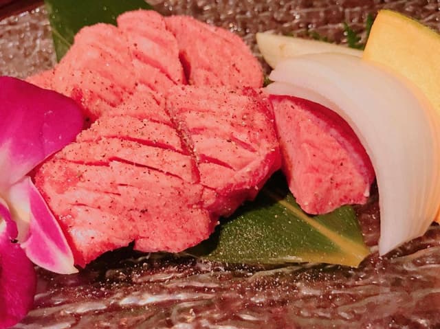 炭火焼肉 鶴兆 新宿四谷店 - サブ画像1