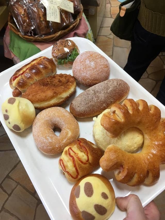 石窯パン工房 ボンパナ 羽島店 - サブ画像1