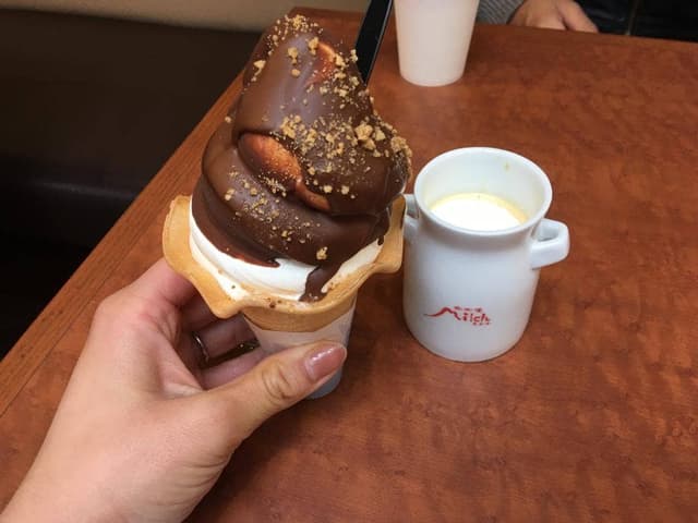 由布院ミルヒ ドーナツ&カフェ - サブ画像3