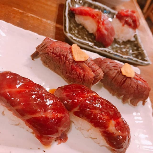神戸三宮肉寿司 - サブ画像1