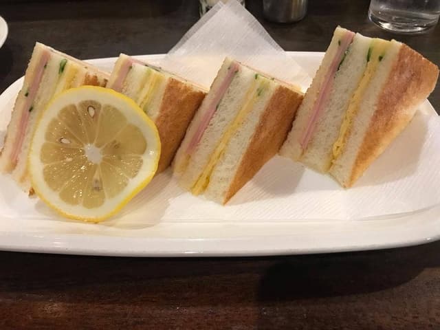 コーヒー&サンドウィッチ専門店 珈琲フチ - サブ画像1