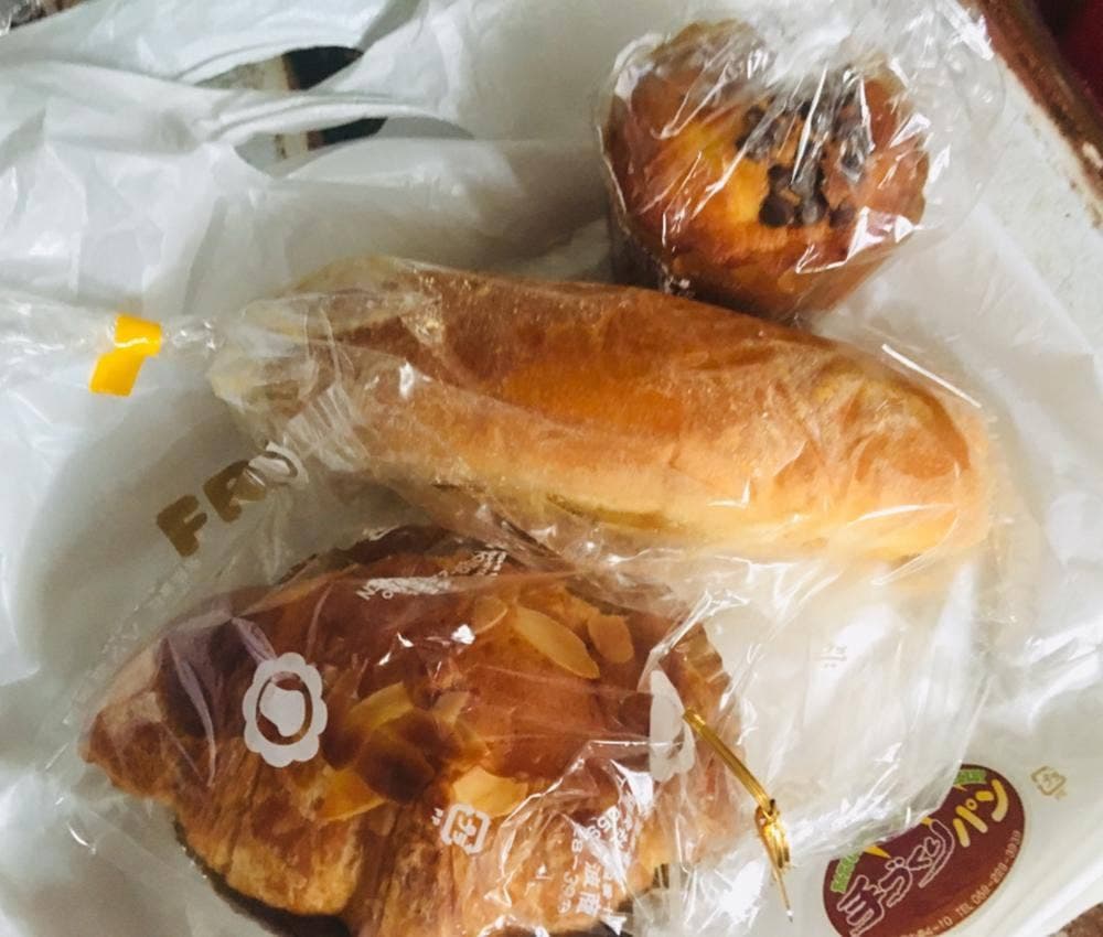 八ツ波製パン
