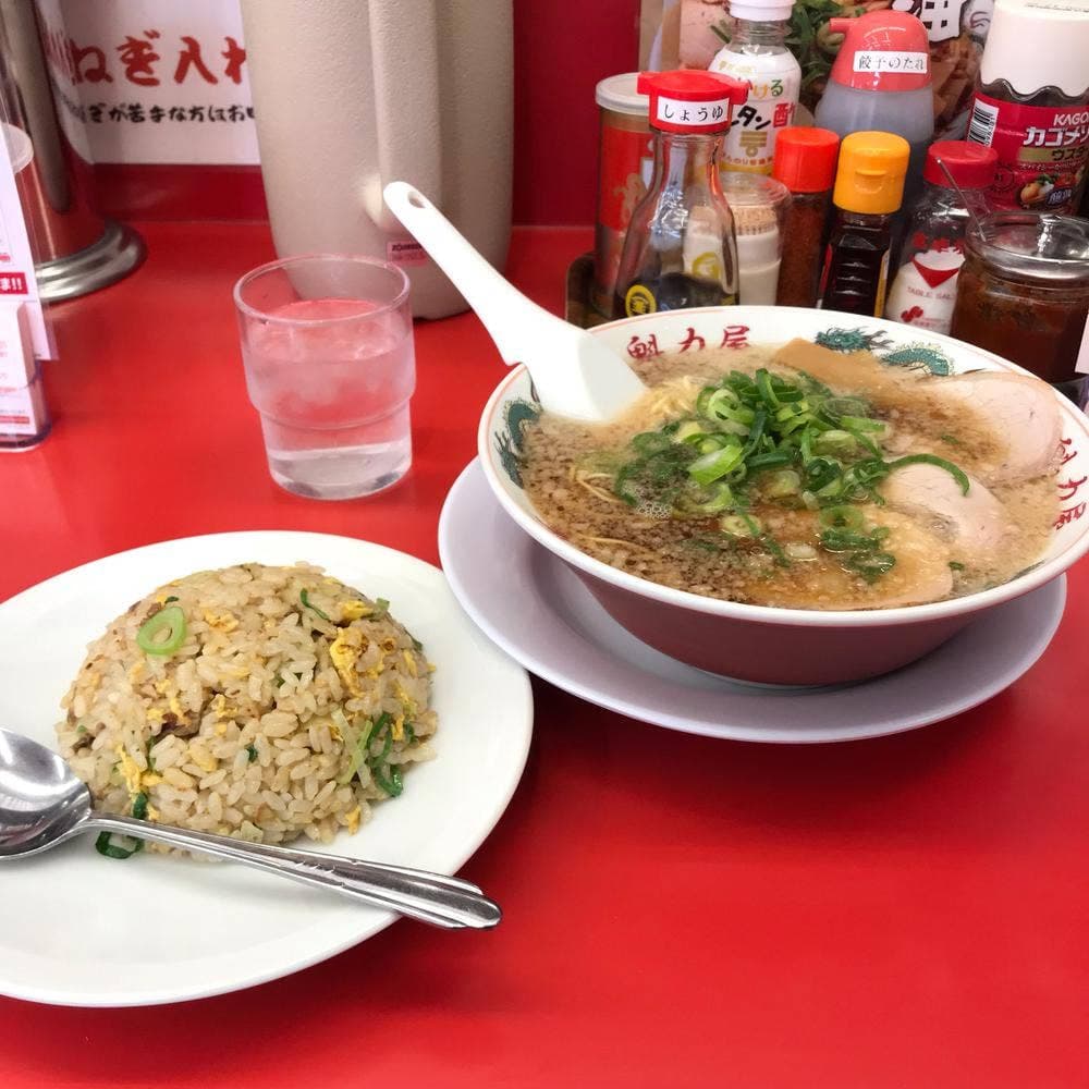 ラーメン魁力屋 中川店