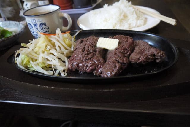 ステーキ居酒屋チャンプ - サブ画像3