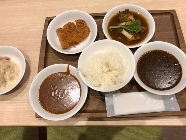 Cafe Restaurant&Meeting Space FOREST アパホテルTKP仙台駅北 - サブ画像1