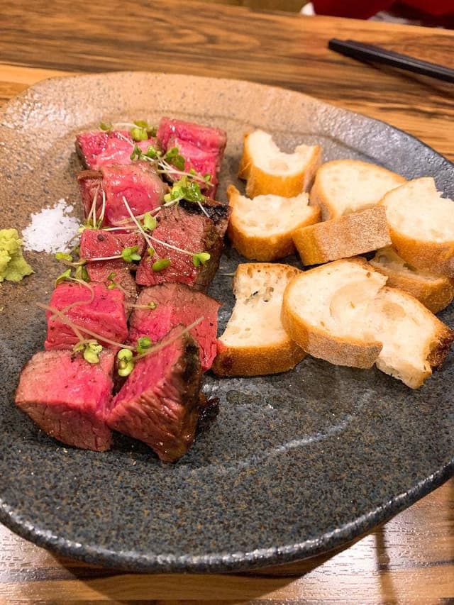 チーズと和牛ビストロ きこりのお家 - サブ画像1