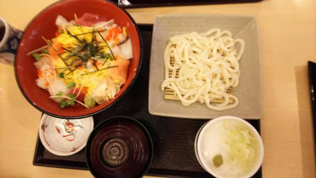 華屋与兵衛 富士見鶴瀬店 - サブ画像2