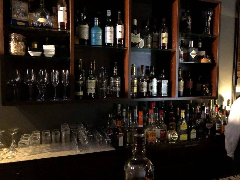 Bar 月
