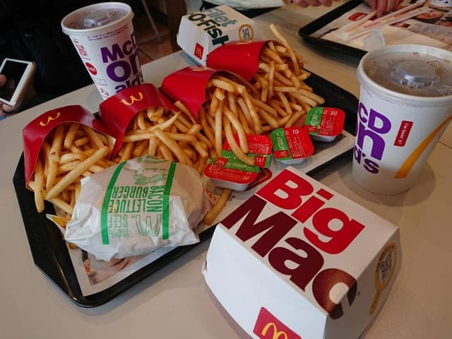 マクドナルド 2号線七宮店 - サブ画像1