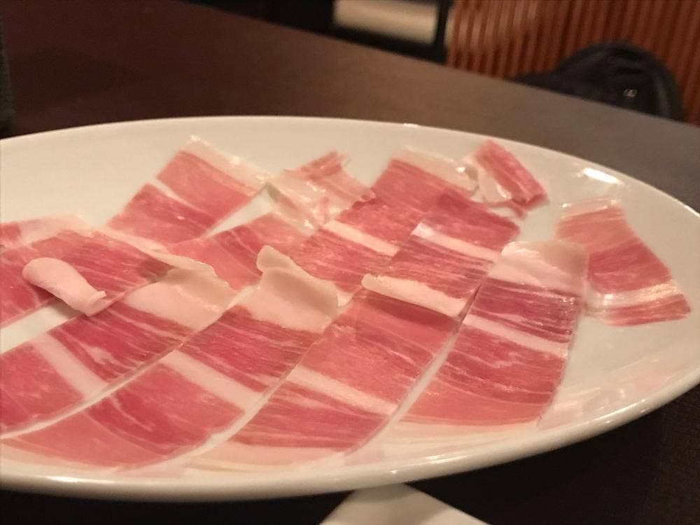 イタリアンバル トレ