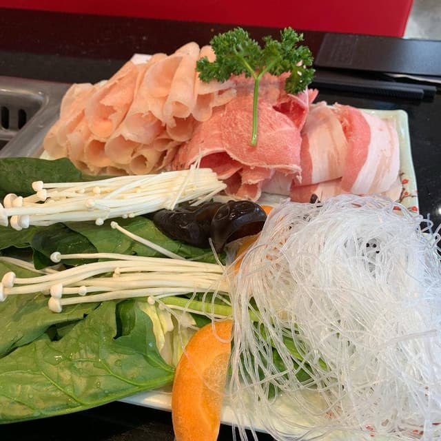 四川パンダしゃぶしゃぶ火鍋 - サブ画像1