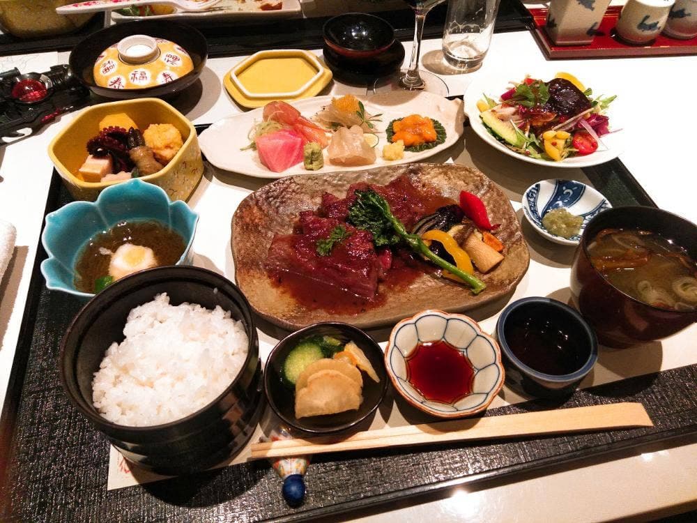 日本料理 花はん