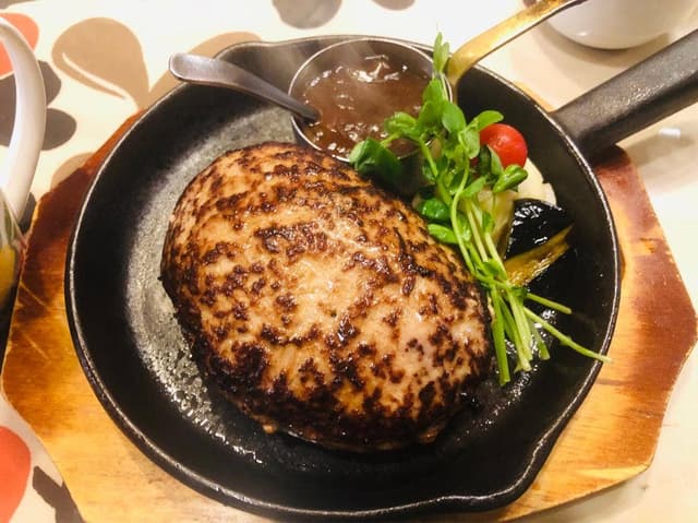 津の田ミート つかしん店 - サブ画像1