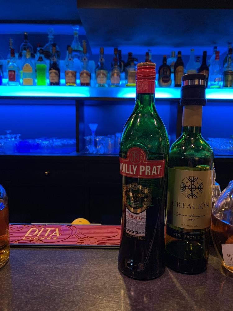 Dining Bar AQUARIUM