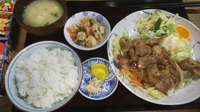 ガレージ食堂 - サブ画像2