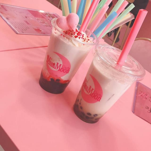 MISS MOON Cafe - サブ画像1