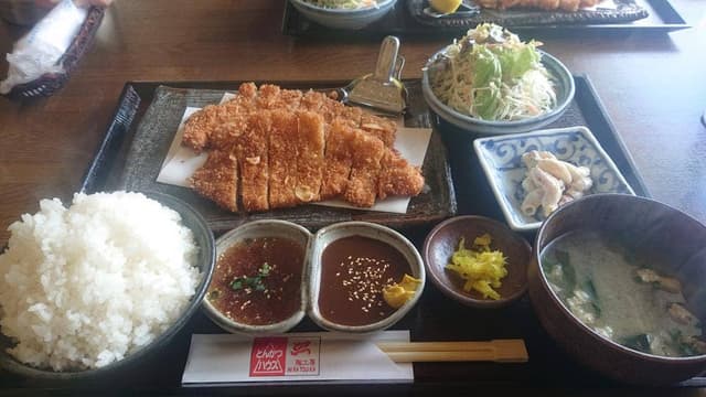 とんかつハウス - サブ画像2