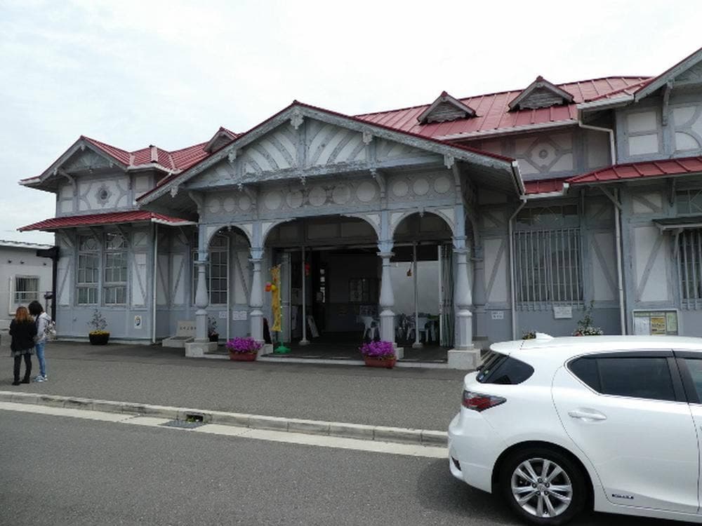 カフェ駅舎