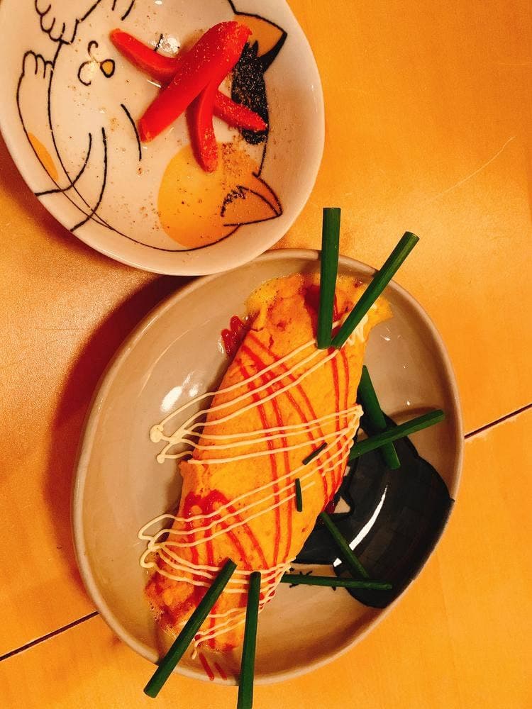 日本酒と肴と卵 猫と卵
