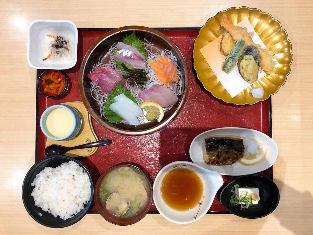 大漁市場 こんぴら丸 熊本 八代店