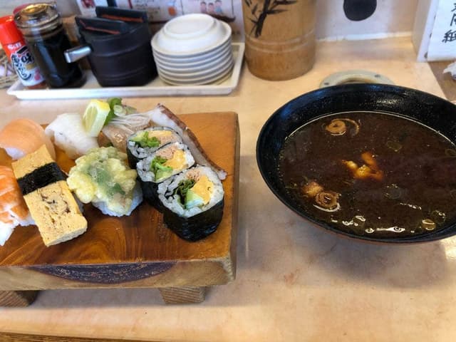 宇兵衛寿司 山手店 - サブ画像3